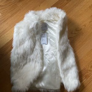 Delias faux fur vest